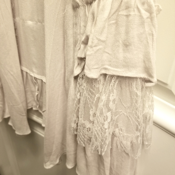 EASEL Sleeveless Ruffled Open Top - Picture 2 of 6